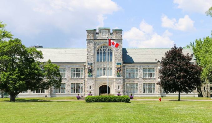 位於安大略省的Albert College，是加拿大歷史最悠久的獨立學府之一。