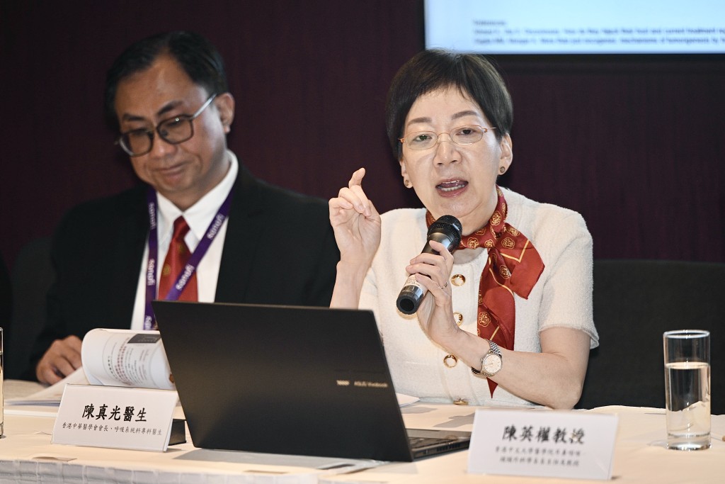 陳真光指出,HPV可經親密的皮膚、黏膜接觸傳播,任何曾有性生活的人士均有機會感染。 陳真光指出,HPV可經親密的皮膚、黏膜接觸傳播,任何曾有性生活的人士均有機會感染。