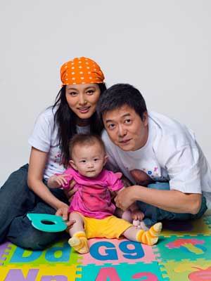 張錦程與張延為了女兒,即使婚姻早已有問題,但一直未有對外宣布分手。 張錦程與張延為了女兒,即使婚姻早已有問題,但一直未有對外宣布分手。