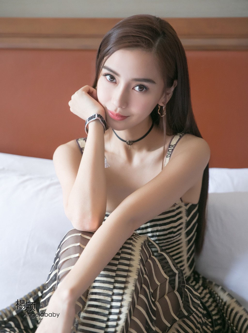 Angelababy曾去整形外科醫院「驗明正身」冇整容,但大家對她係天然美女仍有疑問。