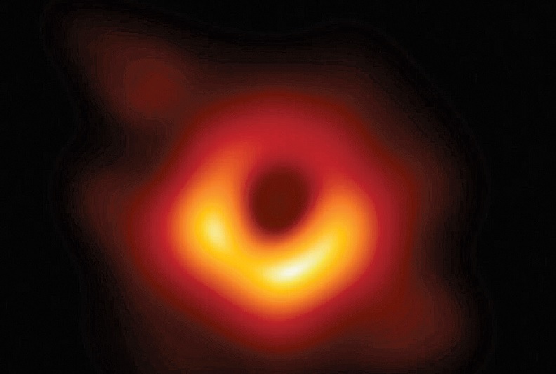 電波望遠鏡首次成功拍攝到黑洞相片。