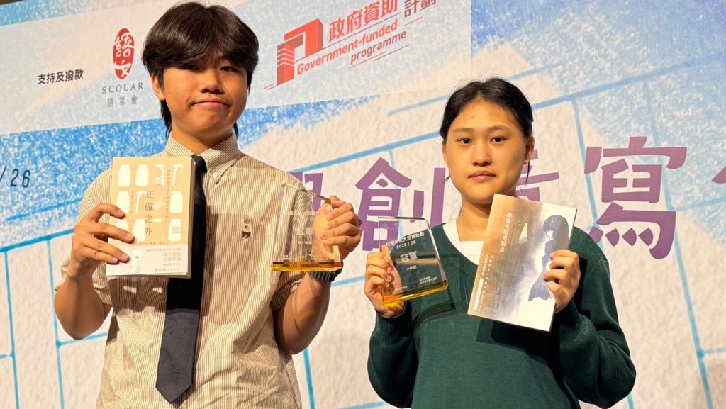 劉良杉(左) 鼓勵創作者跳出框架，直言在框架內創作只是「填顏色」，毫無意義可言。 張駿宏攝