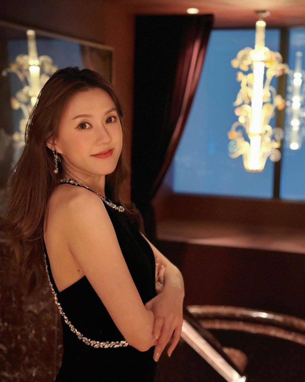 罗雪妍2016年起参演微电影、舞台剧及电视剧，于2020年参选港姐，虽然最终仅得12强止步，但仍获TVB签约成为艺人。