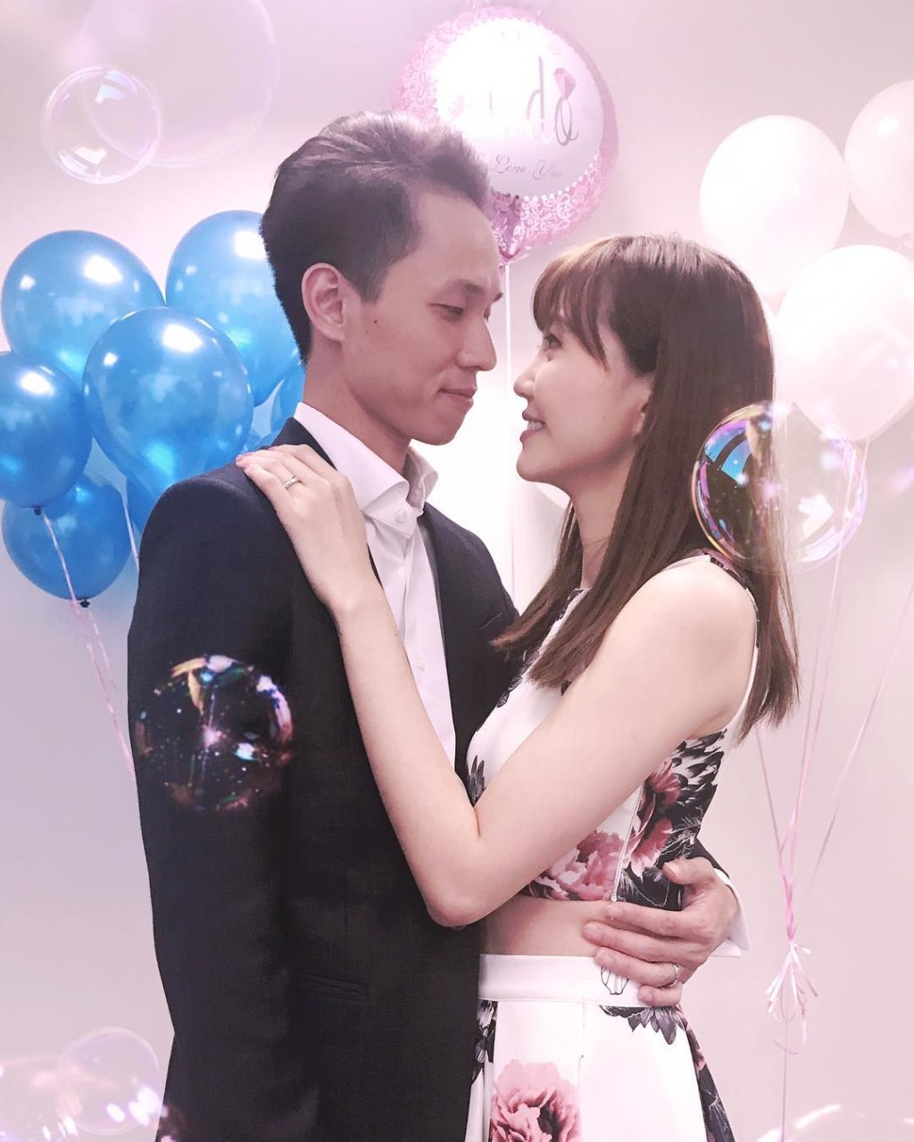 Jinny與Alex婚後不時放閃。