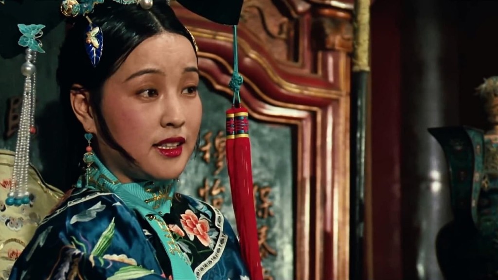 劉曉慶四度飾演慈禧。《一代妖后》(1988年)劇照 劉曉慶四度飾演慈禧。《一代妖后》(1988年)劇照
