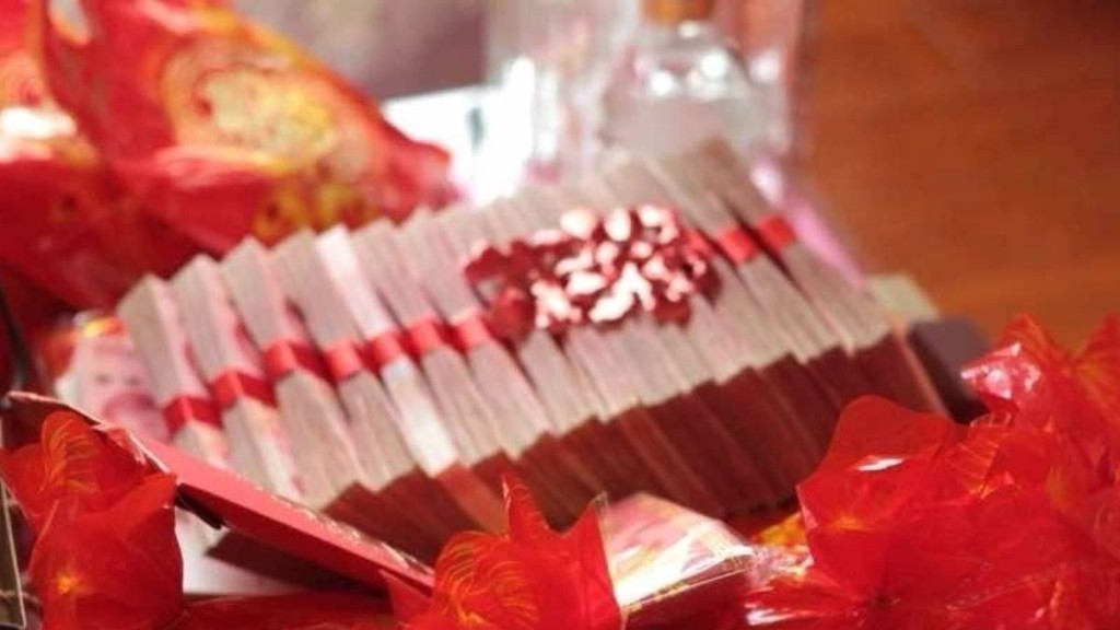 河南有姊妹花五年間，以結婚為由，欺騙12人共值¥488萬彩金及三金。