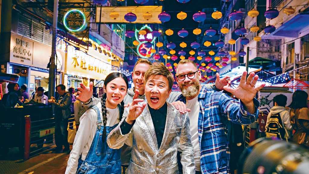 「廟街歌王」尹光將會重新推出經典歌曲《廟街》的MV,以吸引更多旅客到訪。