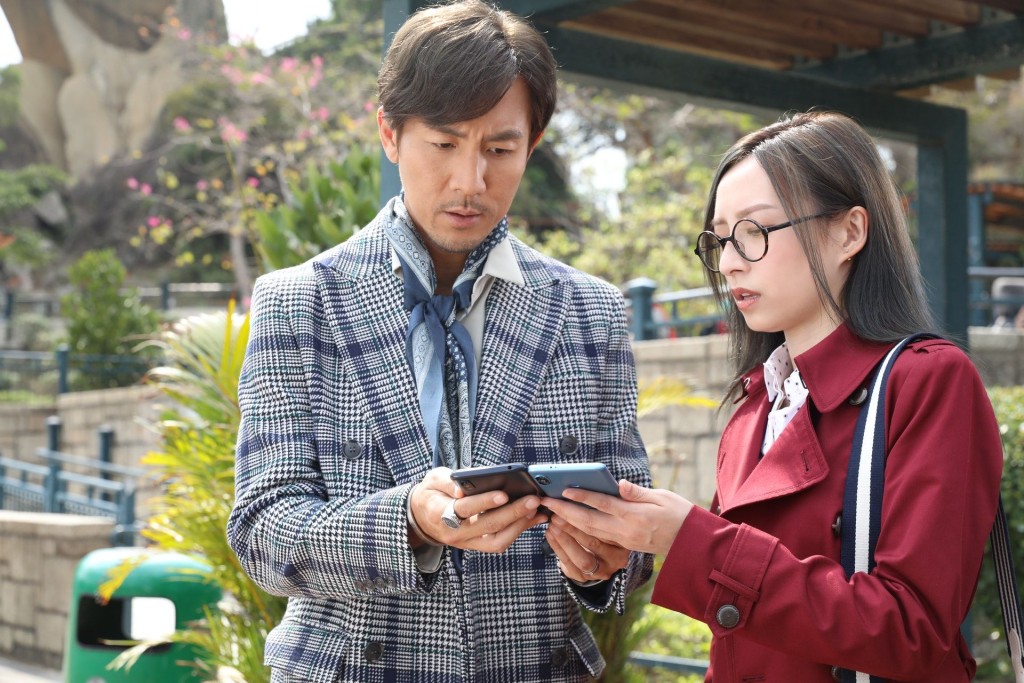 龔嘉欣（左）曾演出TVB劇《十八年後的終極告白2.0》。