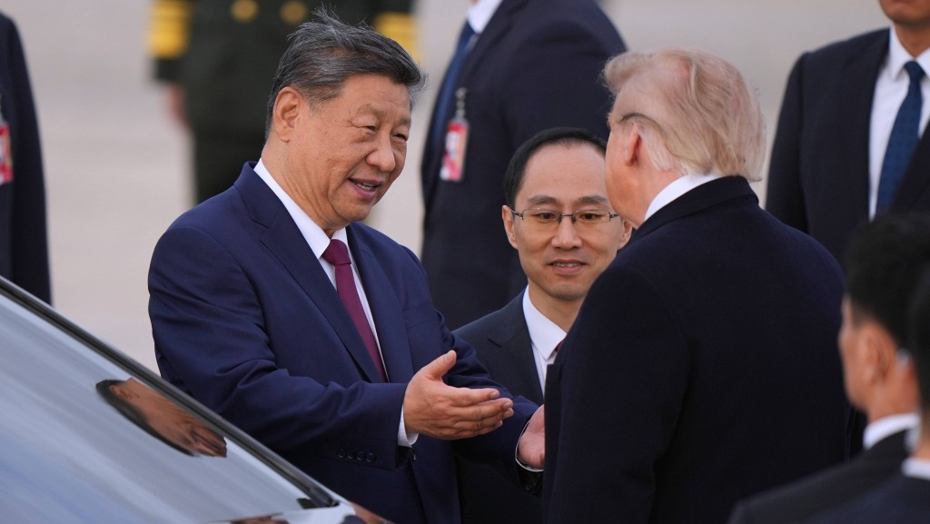 当地时间9月23日下午，国家主席习近平抵达华盛顿，获特朗普亲自迎接。美联社
