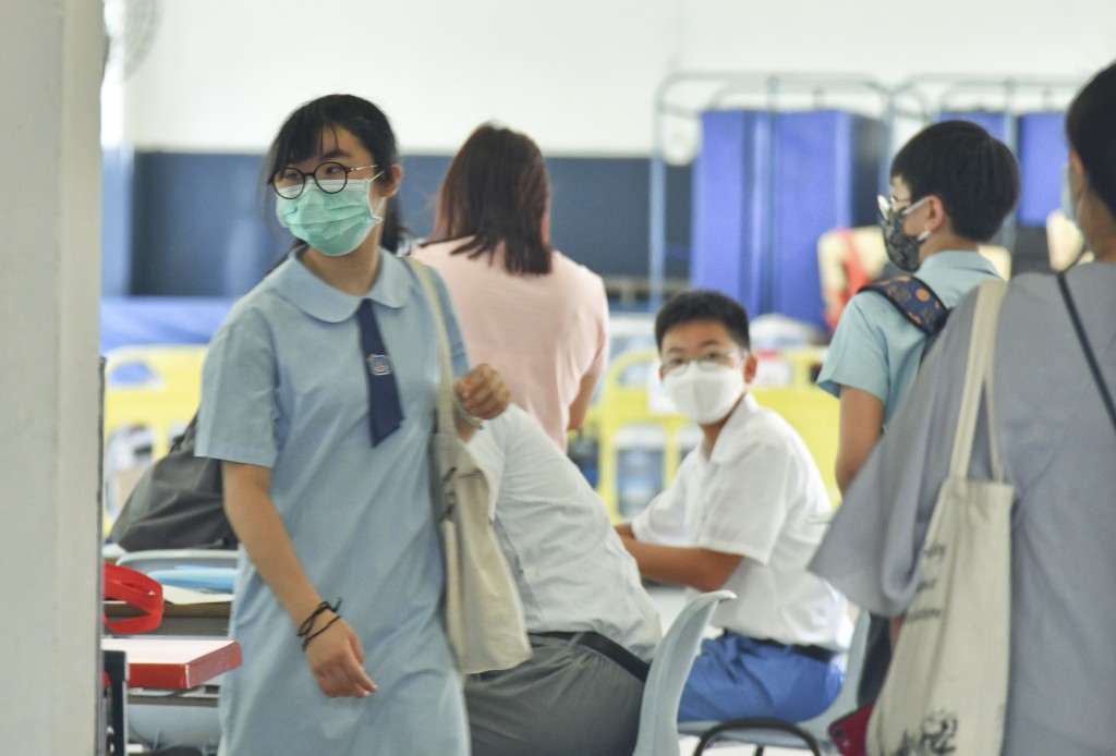 「叩門」的衣著以樸素整潔為主，穿着整齊校服便可。