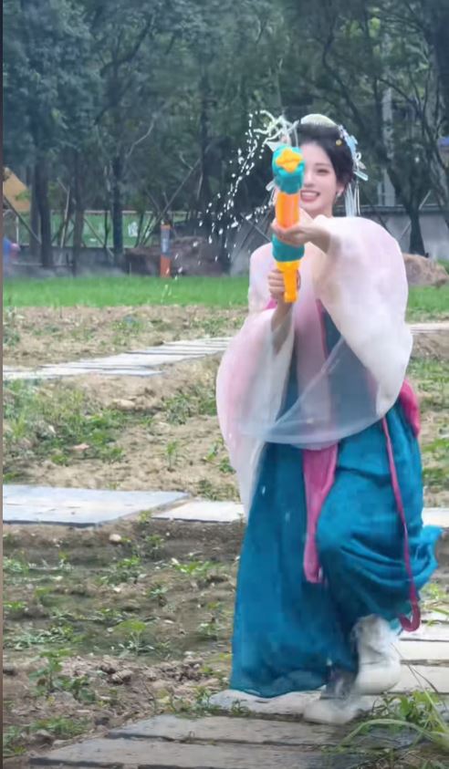 「我不叫龍蝦」抖音粉絲達579萬。抖音