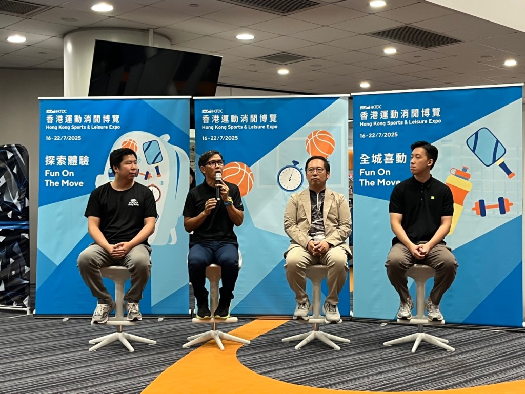 貿發局為響應全運會,今日(8日)安排有關項目的教練示範及講解比賽規則。楊婉婷攝 貿發局為響應全運會,今日(8日)安排有關項目的教練示範及講解比賽規則。楊婉婷攝