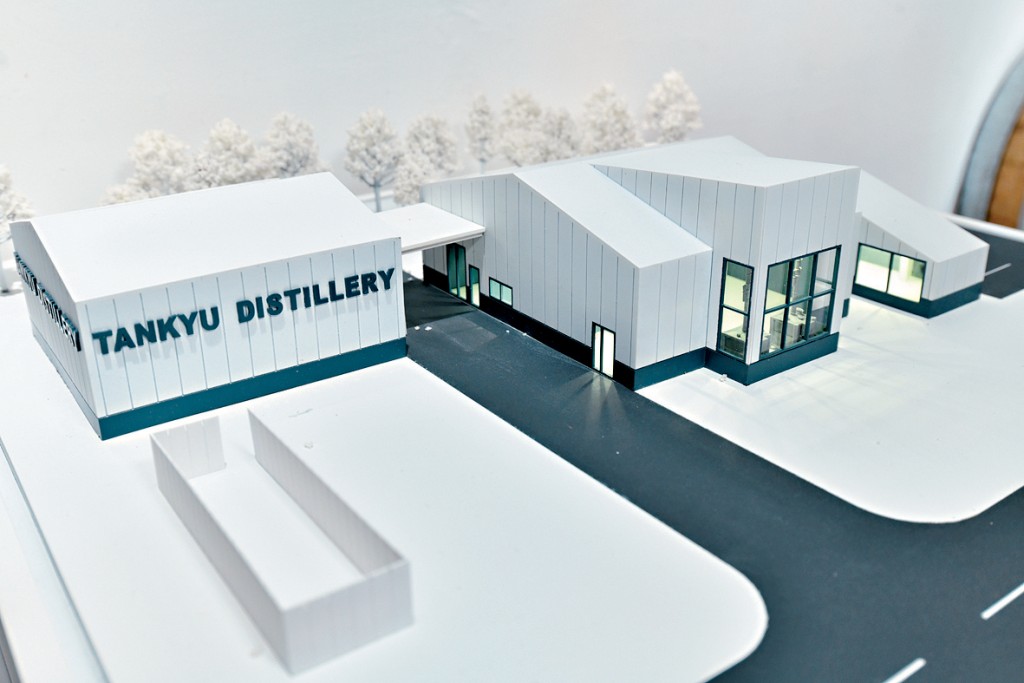 丹丘蒸留所由本地著名創作團隊打造，卻選址日本北海道興建酒廠。