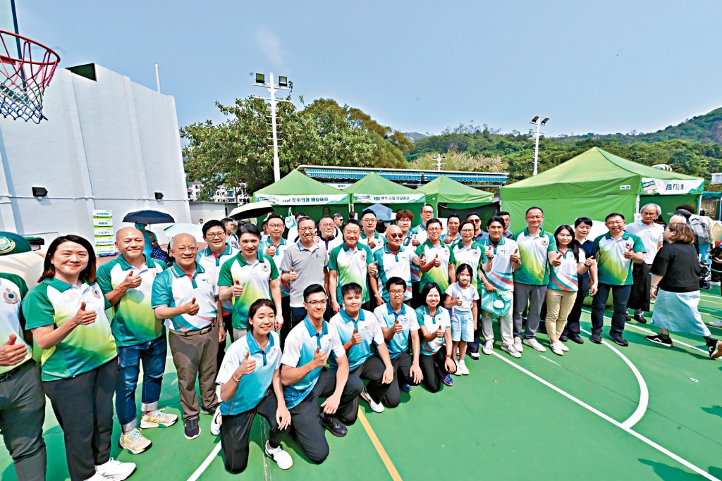 為響應「全民國家安全教育日」，海關昨日在香港海關學院舉辦開放日，律政司司長林定國與海關關長陳子達到場參與。