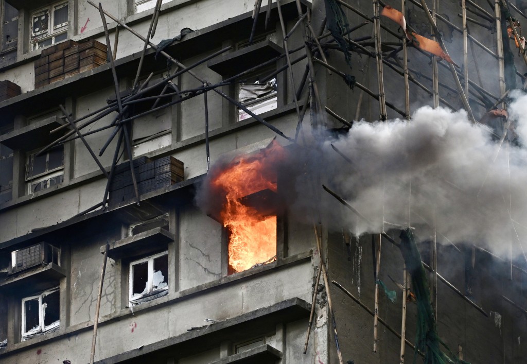 事故發生後，國家主席習近平第一時間了解火災救援和人員傷亡情況，向遇難人員和殉職的消防員表示哀悼。資料圖片