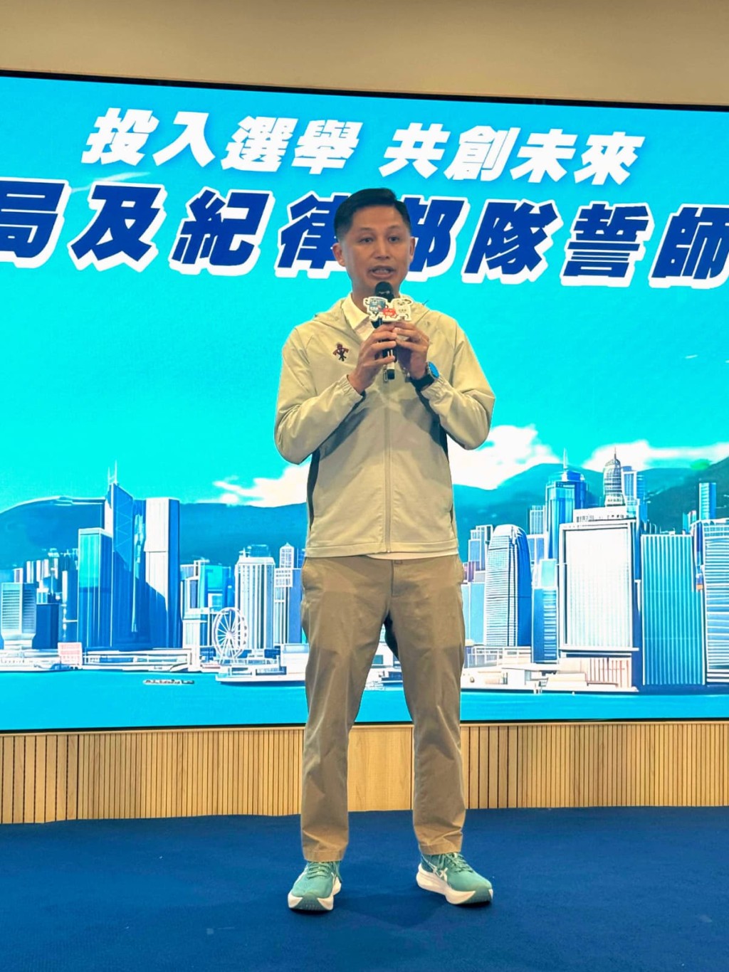 消防處處長楊恩健。 消防處處長楊恩健。