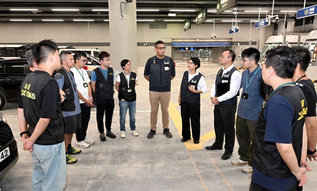 政府今日於皇崗口岸港方口岸區舉行第二次大型演練。香港海關fb圖片 政府今日於皇崗口岸港方口岸區舉行第二次大型演練。香港海關fb圖片