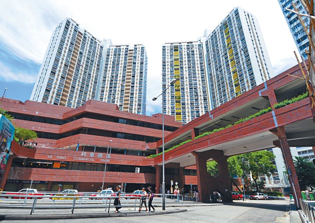 單位居二市場開拍價180萬，呎價4724元，低市價約四成。