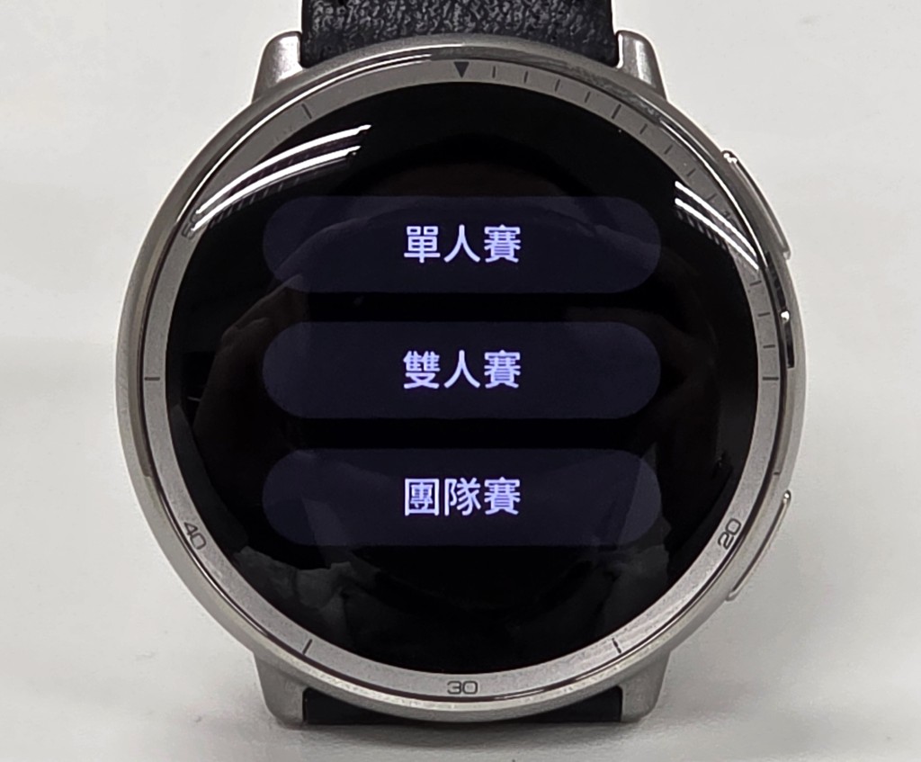 HYROX競賽模式可選擇單人、雙人及團隊接力。