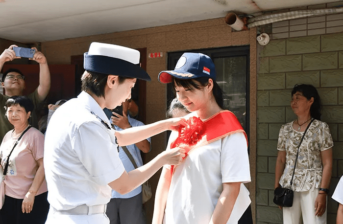楊競悅是海軍潛艇學院首位江蘇女學員。 楊競悅是海軍潛艇學院首位江蘇女學員。