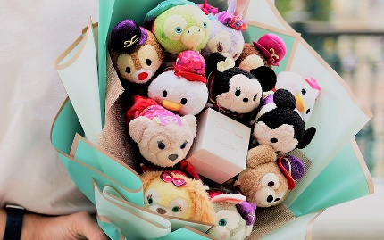 快為媽媽送上她最喜愛迪士尼朋友Tsum Tsum公仔花束。