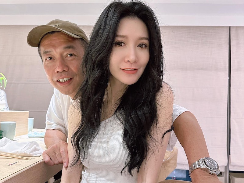 Monique已結婚。 Monique已結婚。