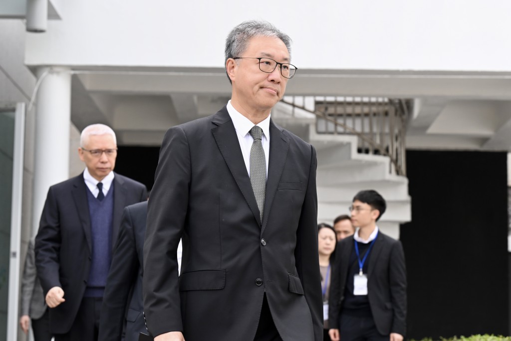 獨立委員會主席法官陸啟康。