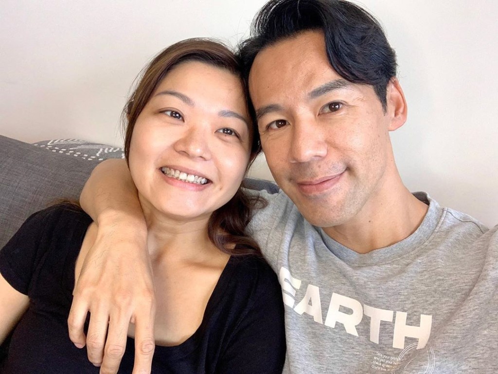 當然要同老婆合照。