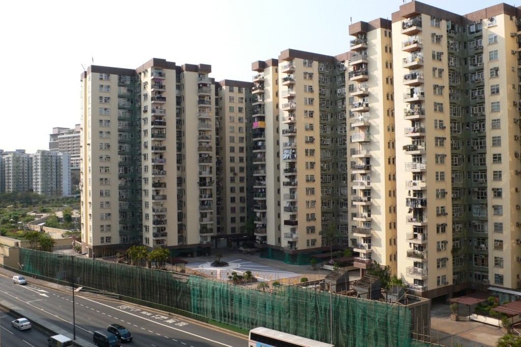 自去年2月樓市撤辣後,「師奶兵團」才再度入市,以公司名義Full Pay購入2個美孚新邨單位。 自去年2月樓市撤辣後,「師奶兵團」才再度入市,以公司名義Full Pay購入2個美孚新邨單位。