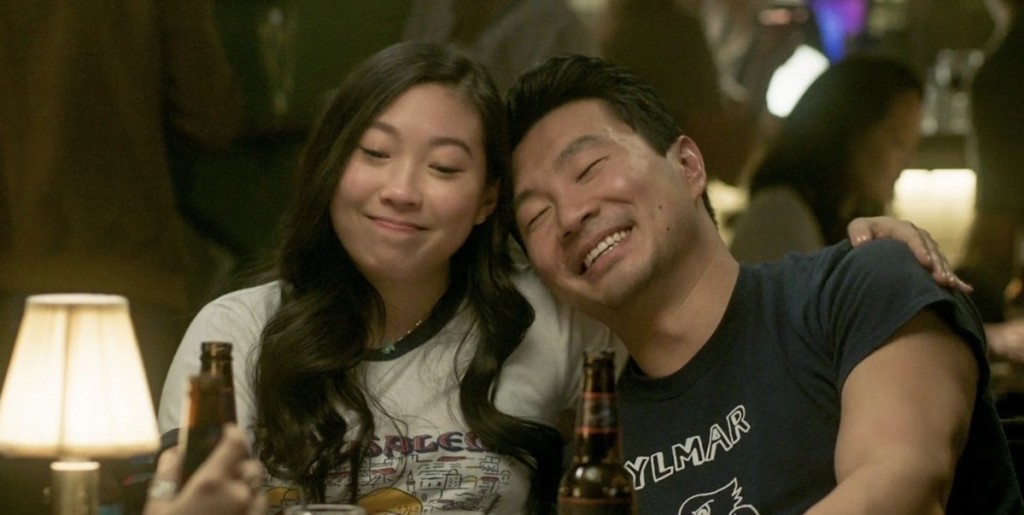 Awkwafina與劉思慕演出華人為主角的漫威電影《尚氣與十環幫傳奇》。