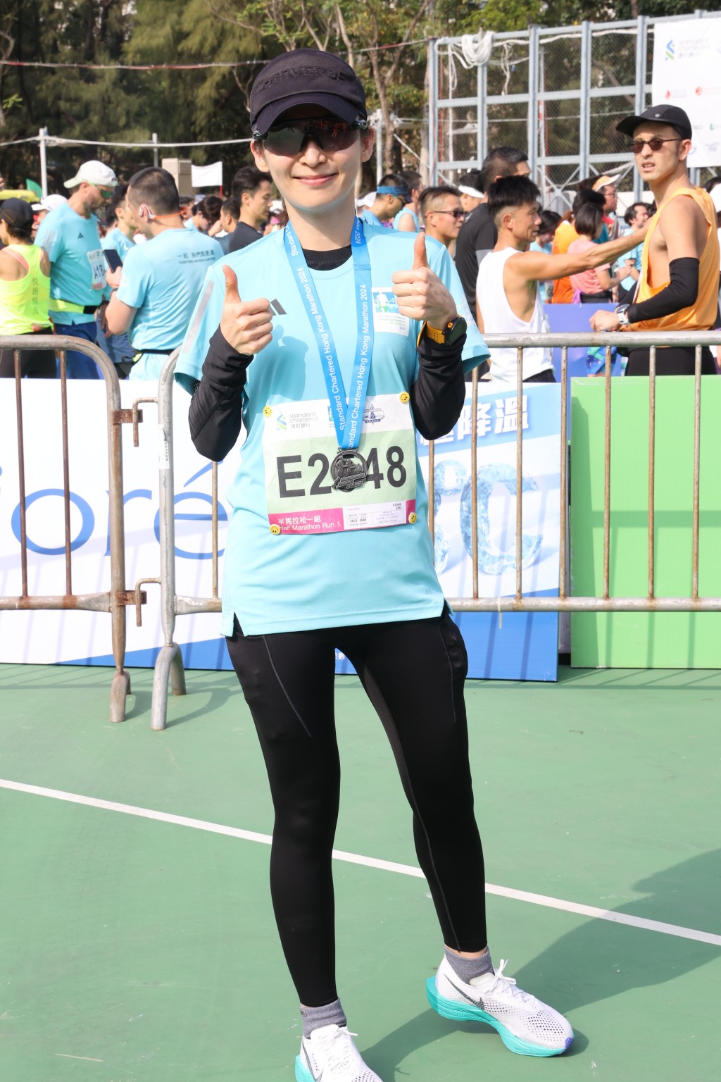 44歲周家怡近年愛上跑步，她的跑步Look非常專業。