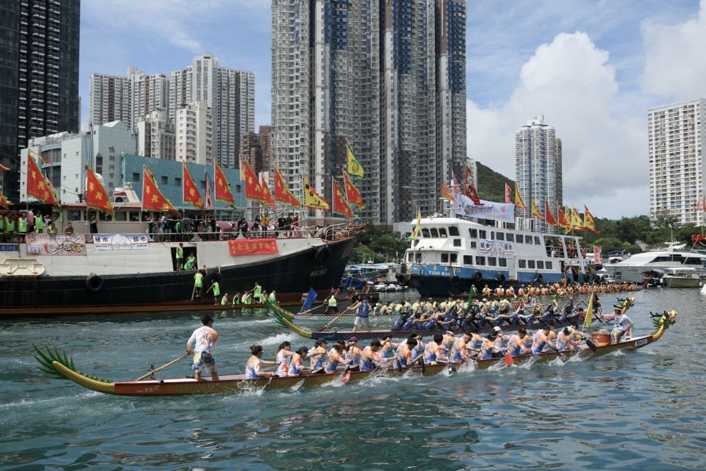 去年的香港仔龍舟競渡比賽。資料圖片 去年的香港仔龍舟競渡比賽。資料圖片