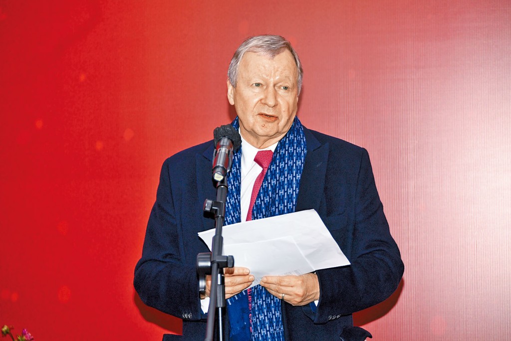 應家柏承諾馬會將在未來5年，維持每年批出不少於45億元恆常捐款。 