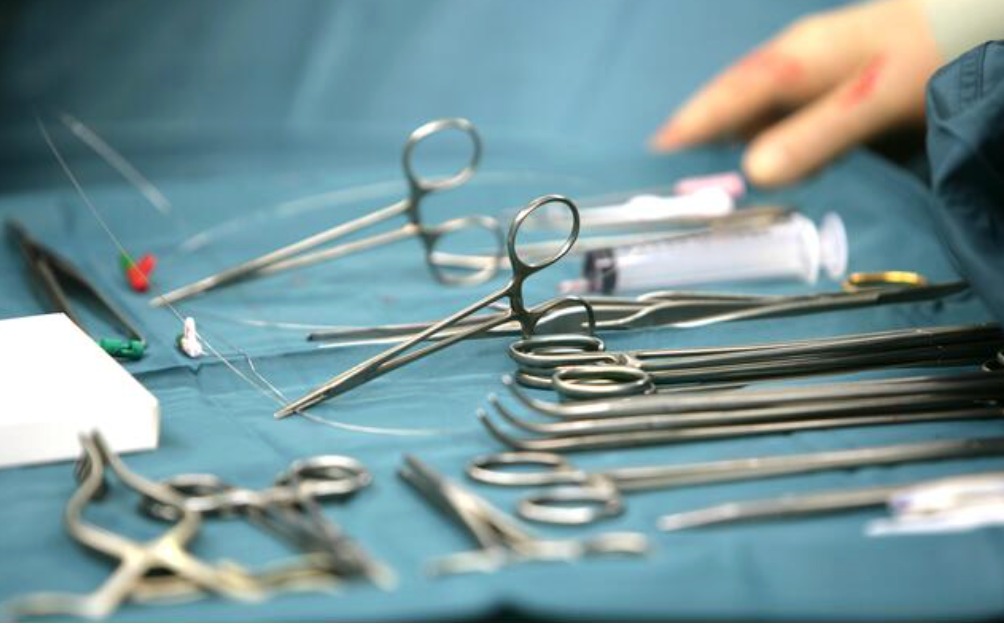 一名身家億萬的比利時籍鑽石富商，2019年於法國巴黎接受陰莖增大手術期間，不幸心臟病發猝死。Alamy示意圖