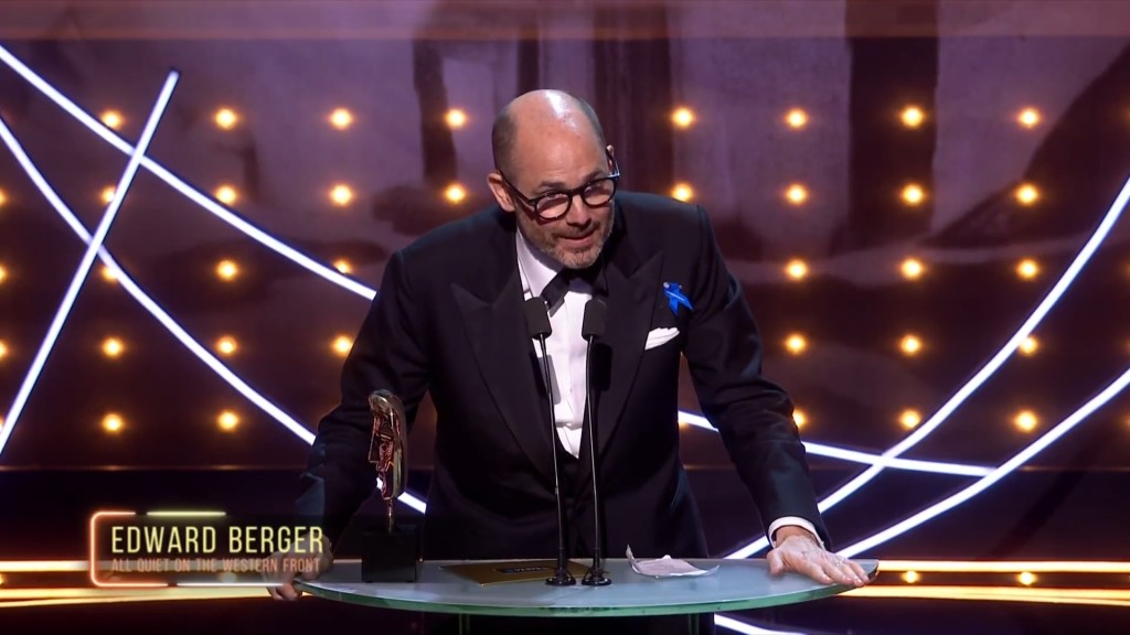 Edward Berger凭《西线无战事》封最佳导演，电影共捧走7奖成大赢家。