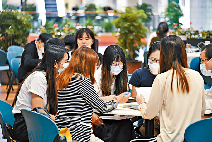 中学文凭试（DSE）今日（7月17日）放榜。资料图片