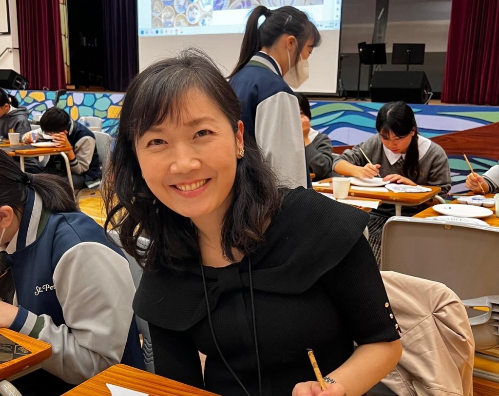 聖伯多祿中學化學科科主任鄺嘉頴