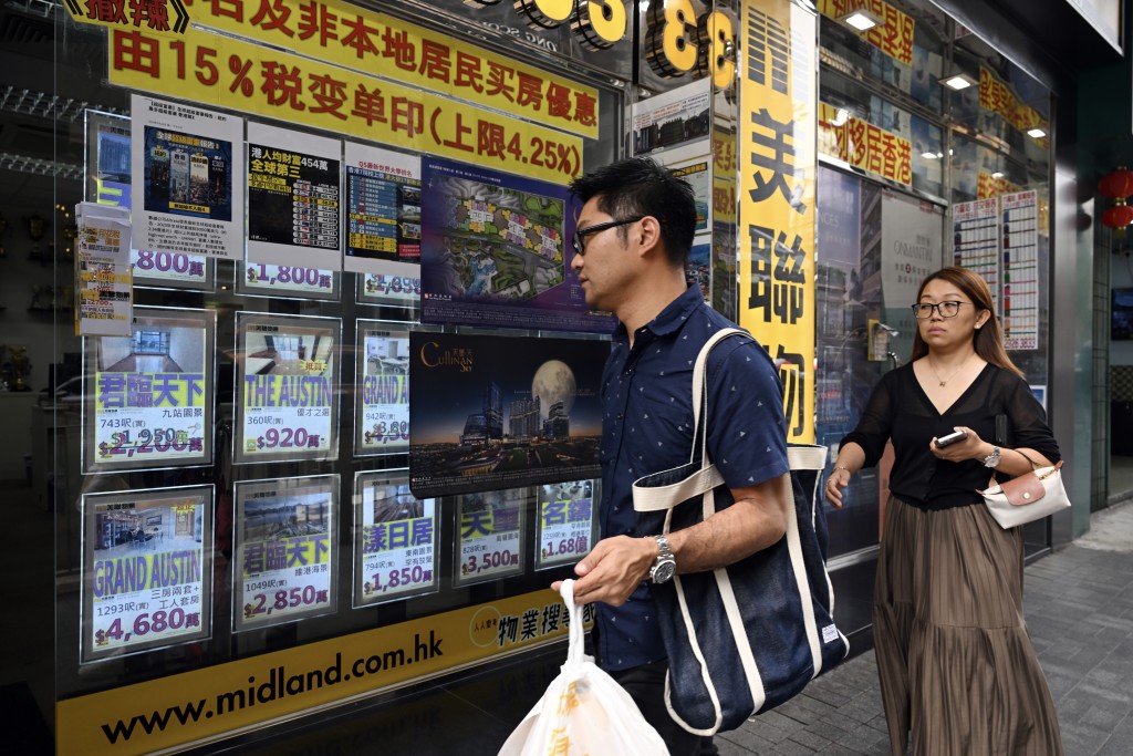 本港住宅租赁市场景气，带动租金及租金回报率飈升。