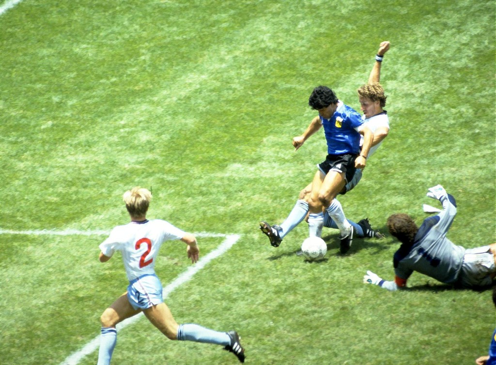 1986年墨西哥世界盃8強，馬勒當拿帶領阿根廷以 2:1 淘汰英格蘭。路透社
