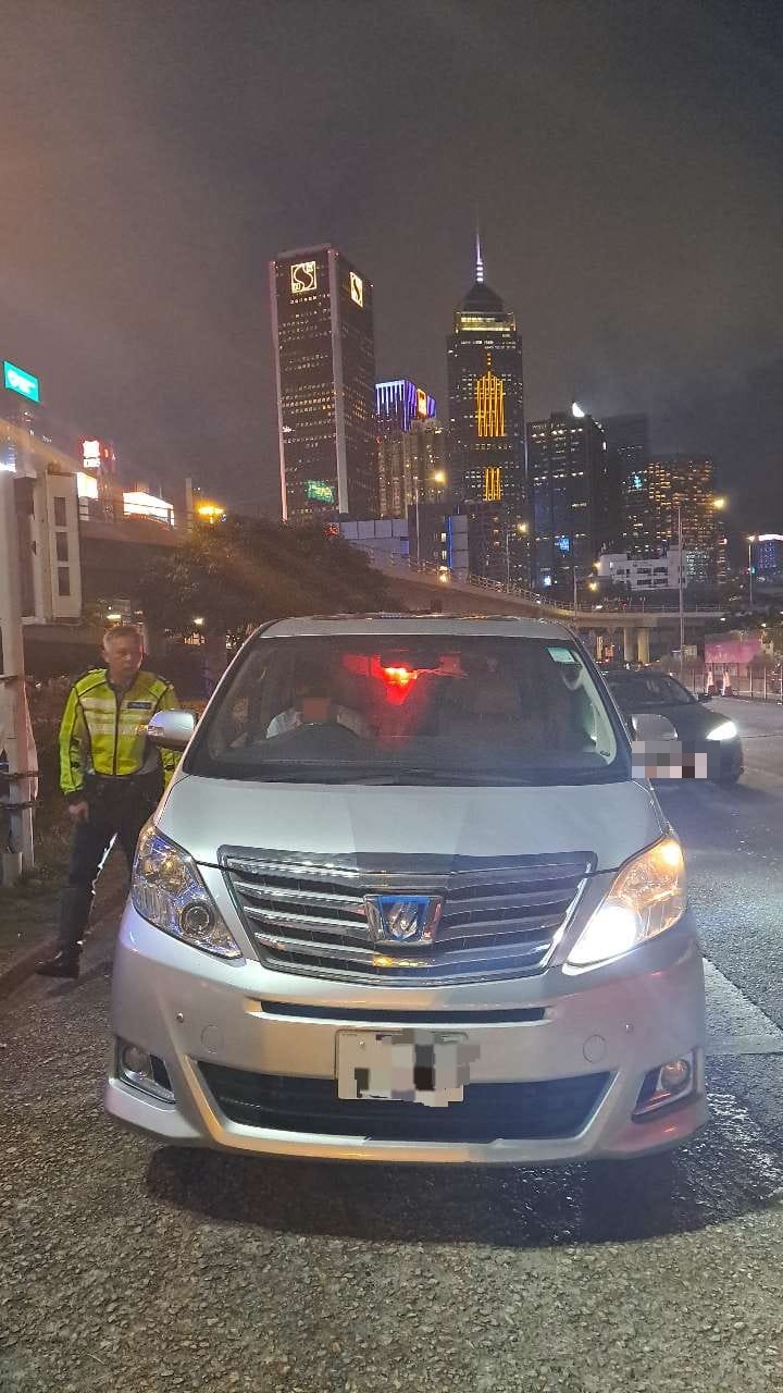 警方昨日進行港島總區交通日,在區內多個交通黑點採取執法行動。警方提供 警方昨日進行港島總區交通日,在區內多個交通黑點採取執法行動。警方提供