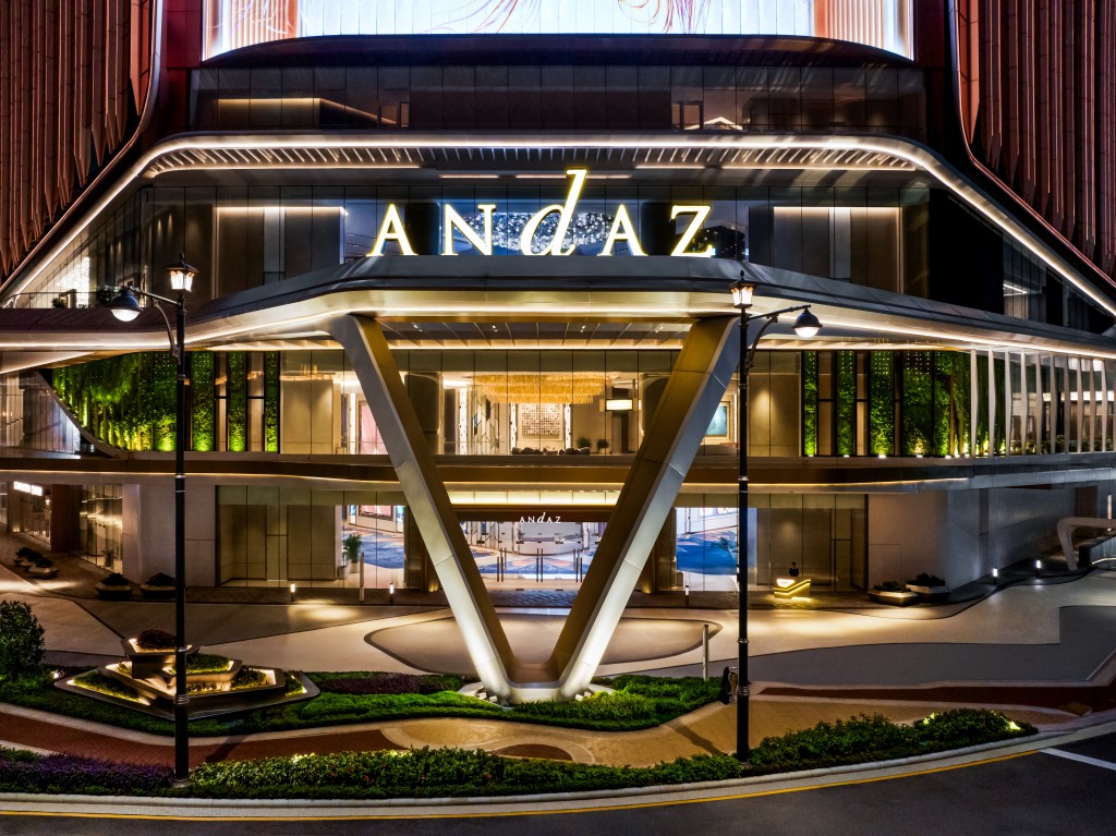 Andaz属于凯悦旗下中高价位的年轻酒店品牌，服务质素有保证。
