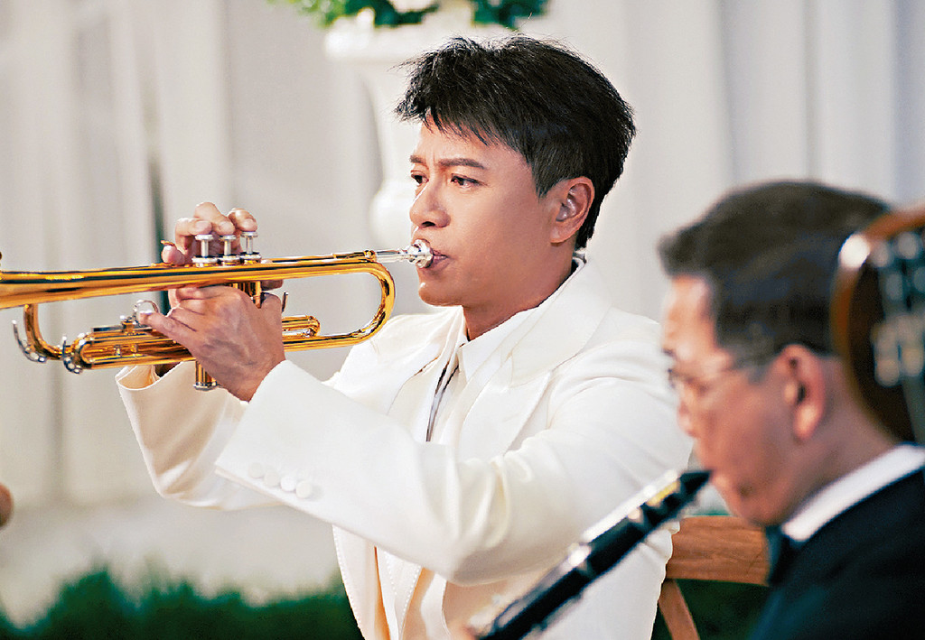 ■李克勤演唱會宣佈終極加場。
