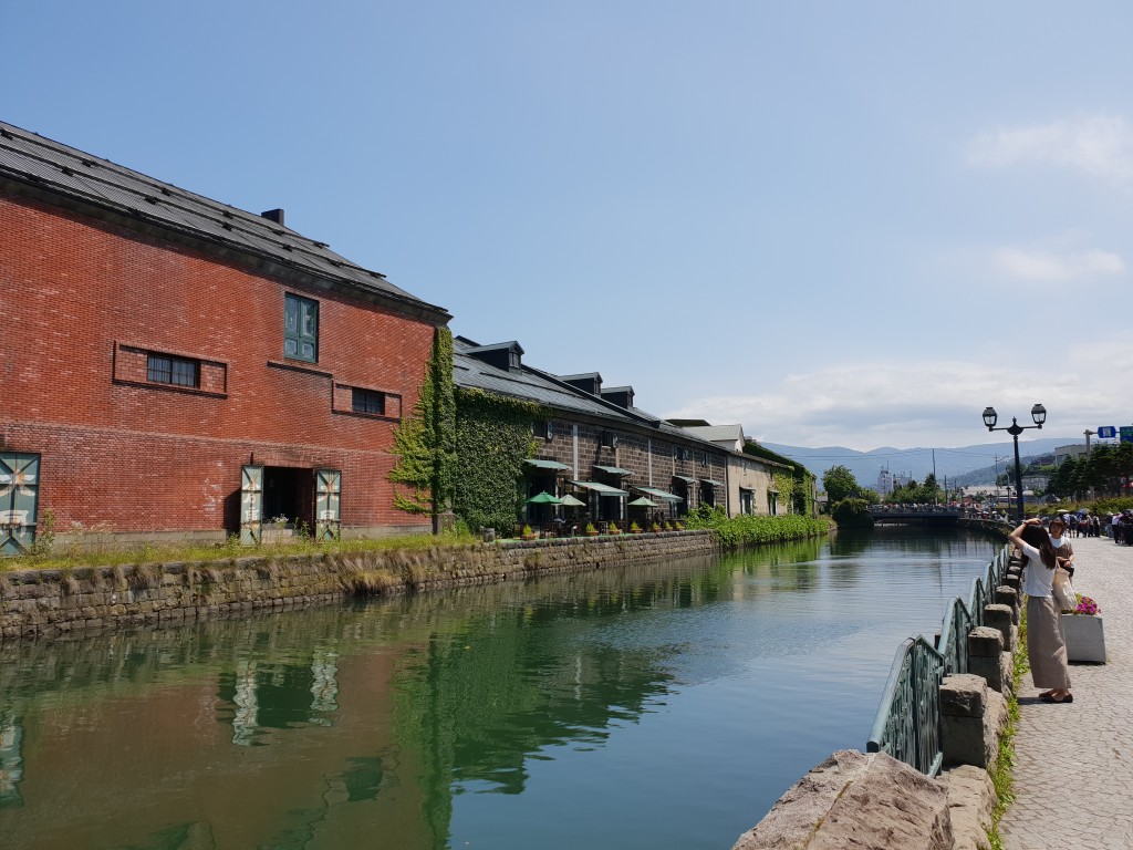北海道小樽市一处民宅揭发棉被裹尸案。维基百科