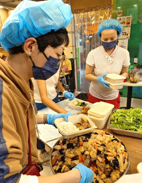 餐厅为有需要市民免费派饭。