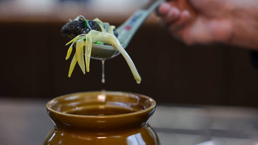 深圳一家4口喝「養生湯」中毒，全都肝功能受損。 新華社/示意圖