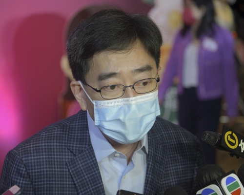 高永文呼籲市民盡快接種疫苗。資料圖片