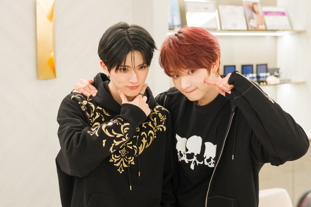 LEO(左)去年首次在香港演出時,形容父母是他堅持的動力。 LEO(左)去年首次在香港演出時,形容父母是他堅持的動力。