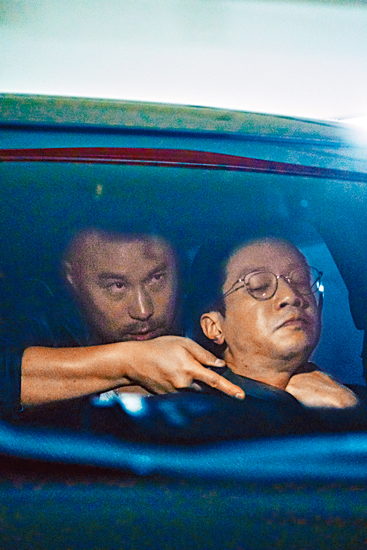 薛仕凌與張孝全是第一次合作,第一次畀佢挾持。 薛仕凌與張孝全是第一次合作,第一次畀佢挾持。
