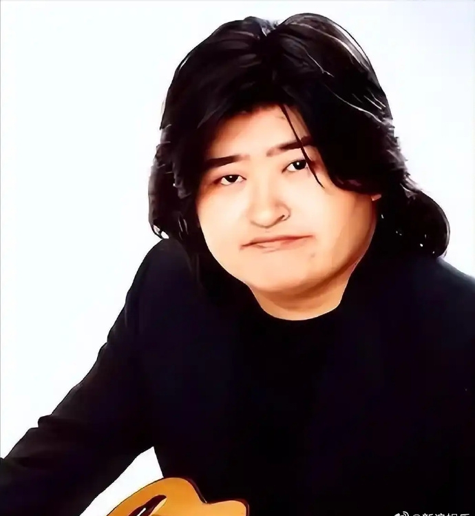 乐坛教父刘欢旧照。