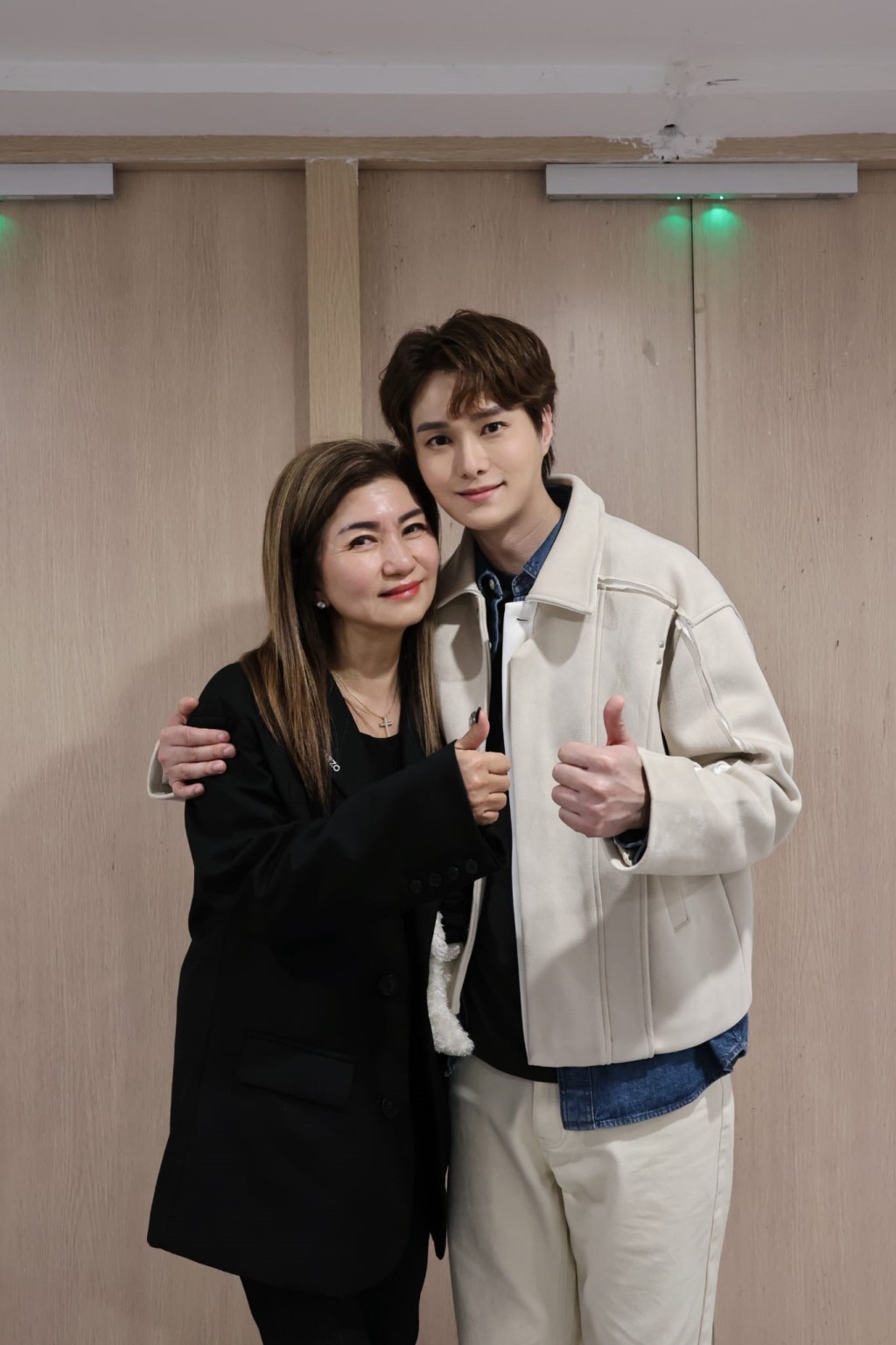 Hubert所屬經理人公司邵氏高層樂易玲都有特地去捧場。